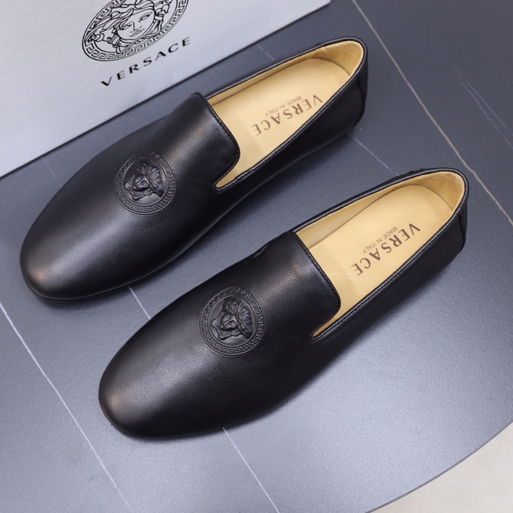 Versace size 10 black